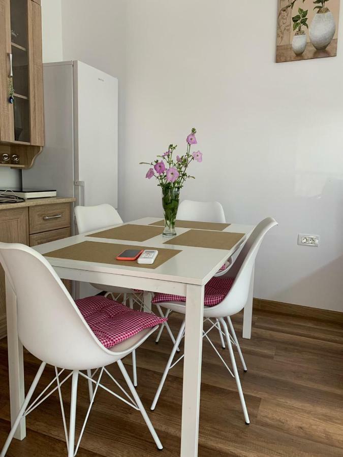 Ferienwohnung Zeino place Constanţa Exterior foto